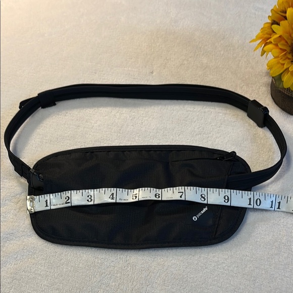 Pacsafe Midnight Black Belt Bag - Picture 3 of 6